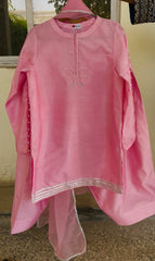 Bow pattern Farshi suit